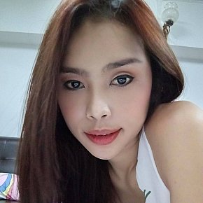 Gina escort in Bangkok offers Lencería
 services