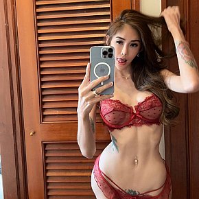 Angela Petite
 escort in Hong Kong offers French Kissing services