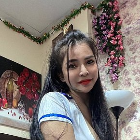 Fanta Mature escort in Abu Dhabi offers Strap on services