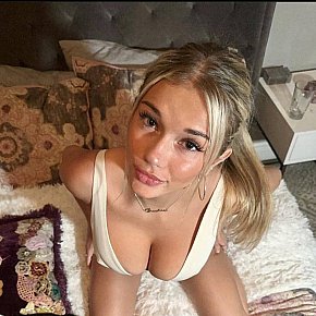 Ochoa escort in Doha offers Garganta Profunda services