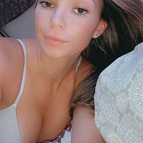 Victoria escort in Toronto