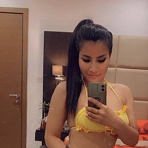 Yuri escort in  offers Sexo em diferentes posições services