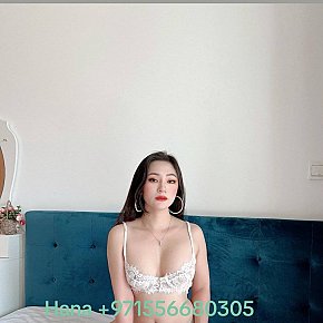 Hana Super-forte Di Seno escort in Dubai offers Deep Throat (Gola profonda) services