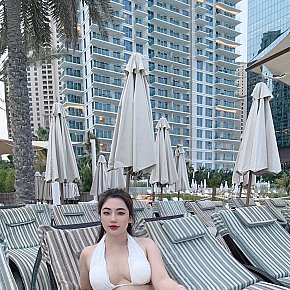 Hana Super-forte Di Seno escort in Dubai offers Deep Throat (Gola profonda) services