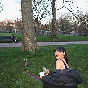 Maria Model/Ex-Model escort in Dubai offers Sklave (hart) services