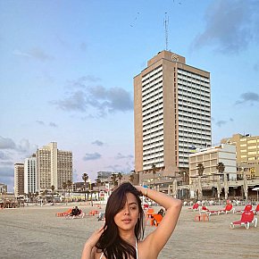 Maria Model/Ex-Model escort in Dubai offers Sklave (hart) services