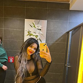 Naz escort in Izmir