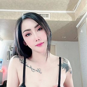 Cara Petite
 escort in Doha