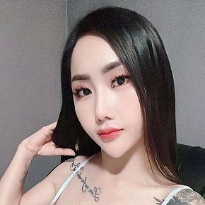 Cara Petite
 escort in Doha