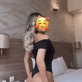Vafa escort in Muscat offers Sex în Diferite Poziţii services