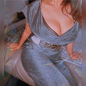 The-Kinky-Mistress Mignonă escort in London offers Golden Shower(Activ) services