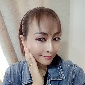 Sunny Mûre escort in  offers Ejaculation sur le corps services