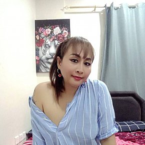Sunny Mûre escort in  offers Ejaculation sur le corps services