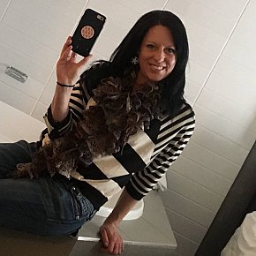 Stephanie_Cherry_Bomb Madura escort in Edmonton offers Sexo anal services