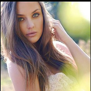 Klaudia Vip Escort escort in London offers French Kissing services