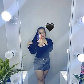 Jenny escort in  offers Massagem sensual em todo o corpo services