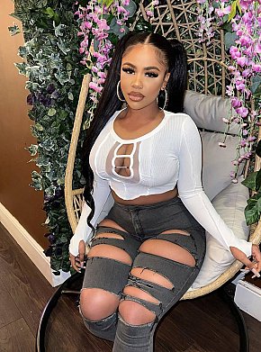 Sugardrops Super Busty
 escort in Ontario