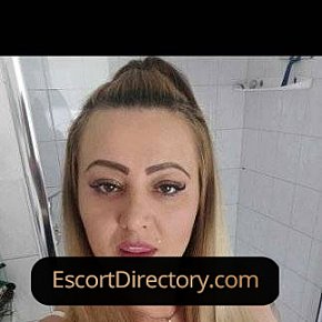Lizzy escort in Kecskemet offers Costumi/uniformi services