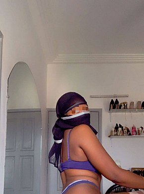 VALERIA Matura escort in Abidjan offers 69 Position services
