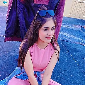 LOVEPREET-KAUR Deportista escort in Delhi offers Besar
 services