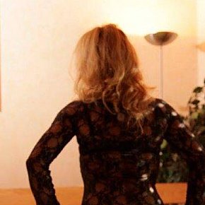 Beate escort in  offers Masaj Senzual Integral services