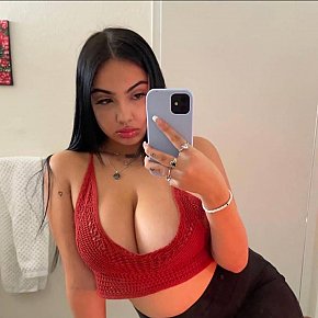 Lizzy Vip Escort escort in Berlin offers Bacio alla francese services