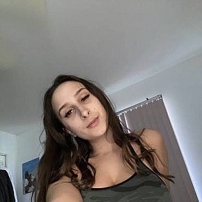 Sophie-michel Completamente Naturale escort in Ontario offers Squirting services