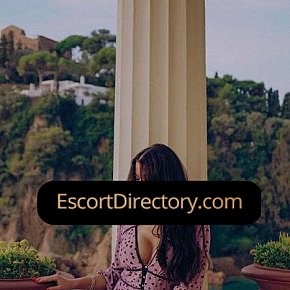 Alya escort in Barcelona offers Girlfriend Experience (GFE) services