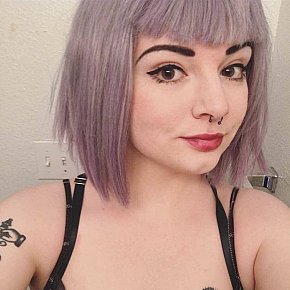Sabrina escort in Calgary