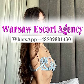 Charlie Modella/Ex-modella escort in Warsaw offers Bacio services