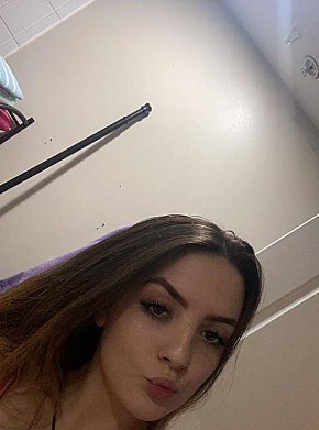 Ladyfaith Modella/Ex-modella escort in Vancouver offers Pompino senza preservativo services
