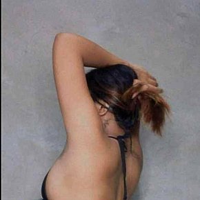 Leigh-Collins Completamente Natural escort in  offers Masturbação services