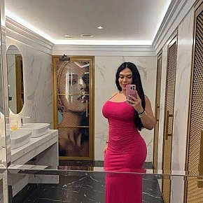 Hot-Latina Vip Escort escort in  offers Masaje erótico
 services