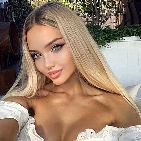 Eva Super-culo escort in Dubai offers Massaggio erotico services