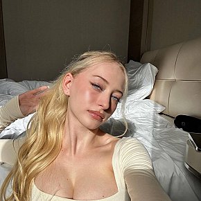Adelina-Eliasson escort in Stockholm offers Casa de Swing services