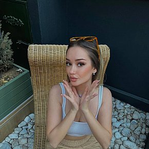 Nefise-Talsma escort in Amsterdam offers Rasatura intima services