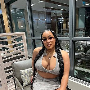 Sia Matura escort in Montreal offers Sega services