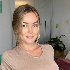 Irlda Mûre escort in Wien offers Ejaculation dans la bouche services