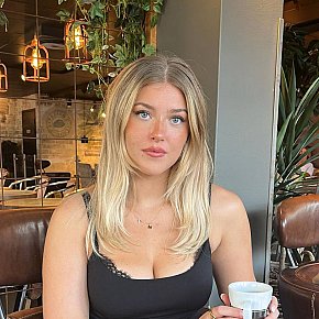 MIKAELA escort in Prague offers Web cam services