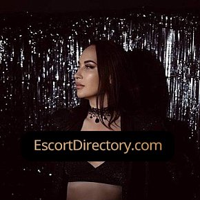 Orlena escort in Athens offers Erotische Massage services