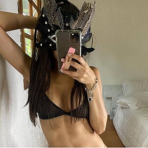 Pamela Student(in) escort in Paris offers Sex in versch. Positionen services
