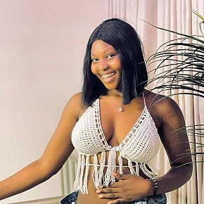 Pearl Étudiante escort in Accra offers Embrasse selon affinités services