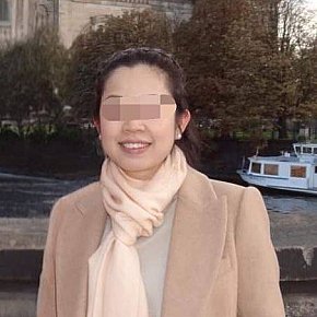 Lee-Chew-Yoong Mûre escort in  offers Ejaculation faciale services