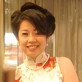Lee-Chew-Yoong Mûre escort in  offers Ejaculation faciale services