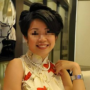 Lee-Chew-Yoong Mûre escort in  offers Ejaculation faciale services