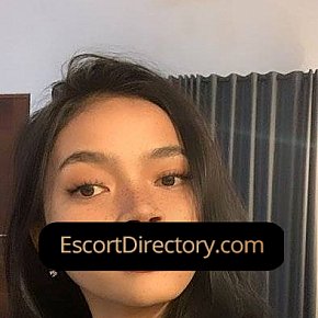 Felicia escort in Kuta Bali offers Finalizare în Gură services