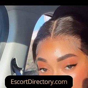 Candy escort in Lagos offers Deep Throat (Gola profonda) services