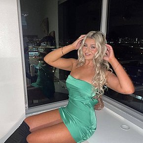 Tammysexy Super Busty
 escort in Ontario offers Girlfriend Experience (GFE) services