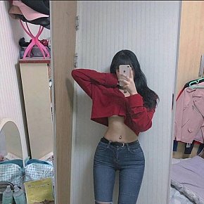 Independent-Soyou All Natural
 escort in Seoul offers 69 Position services