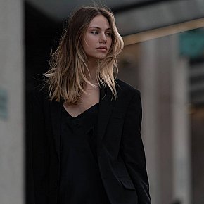 Teresa Muskulös escort in Stockholm offers Sex in versch. Positionen services